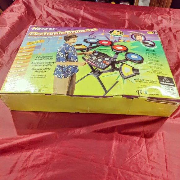 Memorex Electronic Drum Set 6 Pad Drum Set - Picture 3 of 6